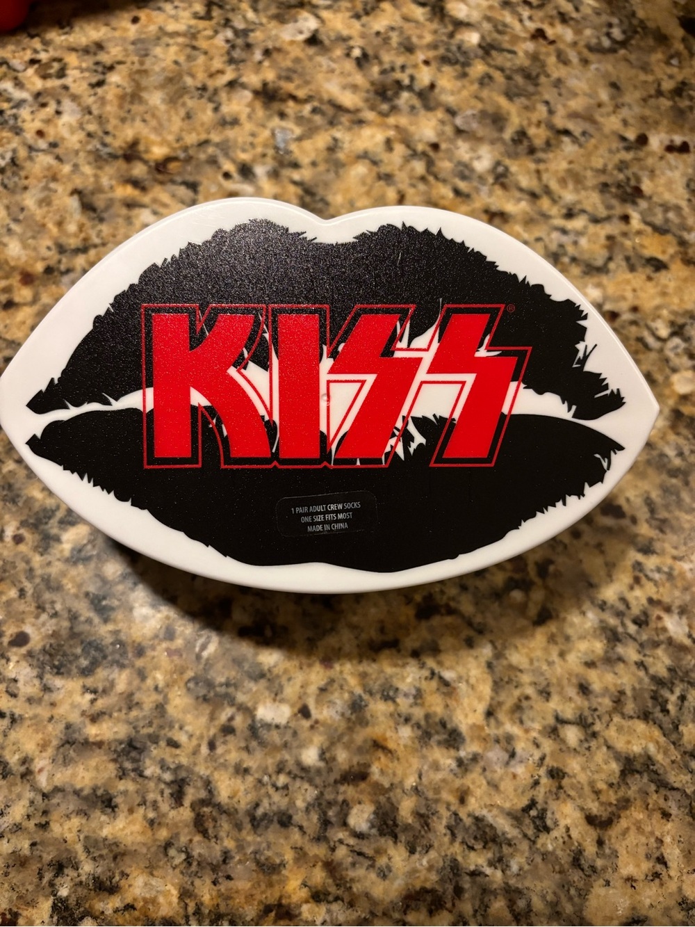 💋NIB KISS Socks with Case💋